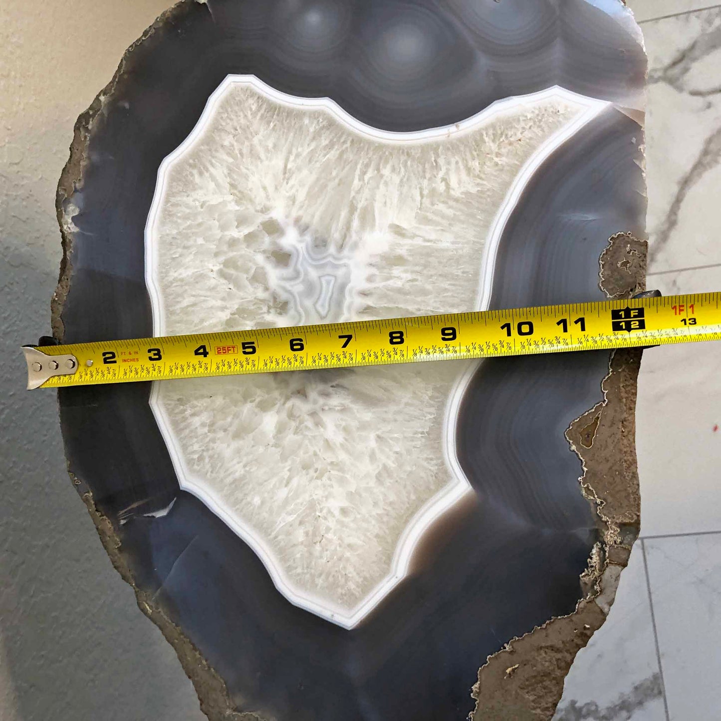 agate small round tables