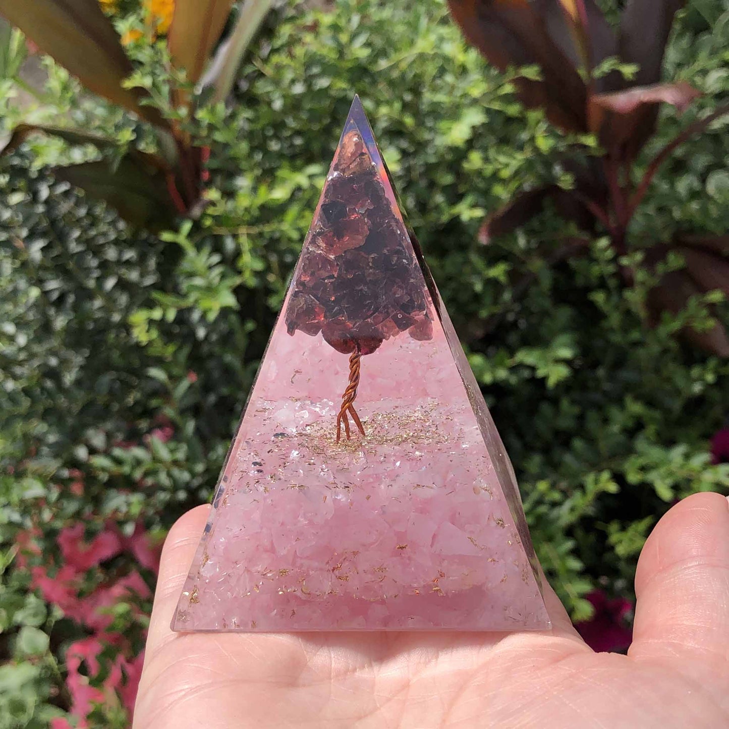 Garnet Crystal Pyramid Natural Garnet Pyramid Healing Pyramid Crystals –  DaVoice
