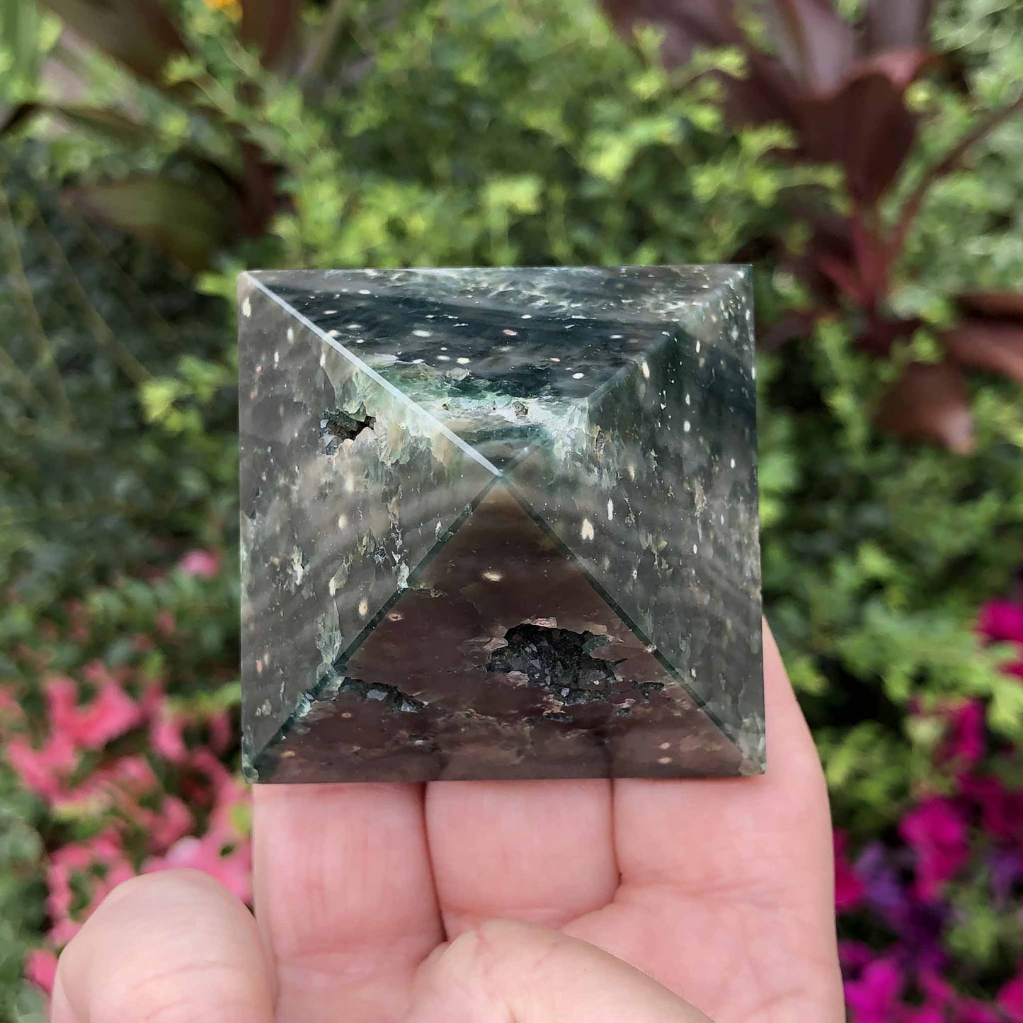 Balancer World Pyramids Green Ocean Jasper Crystal Pyramid Energy Balancer Pyramid Gemstone