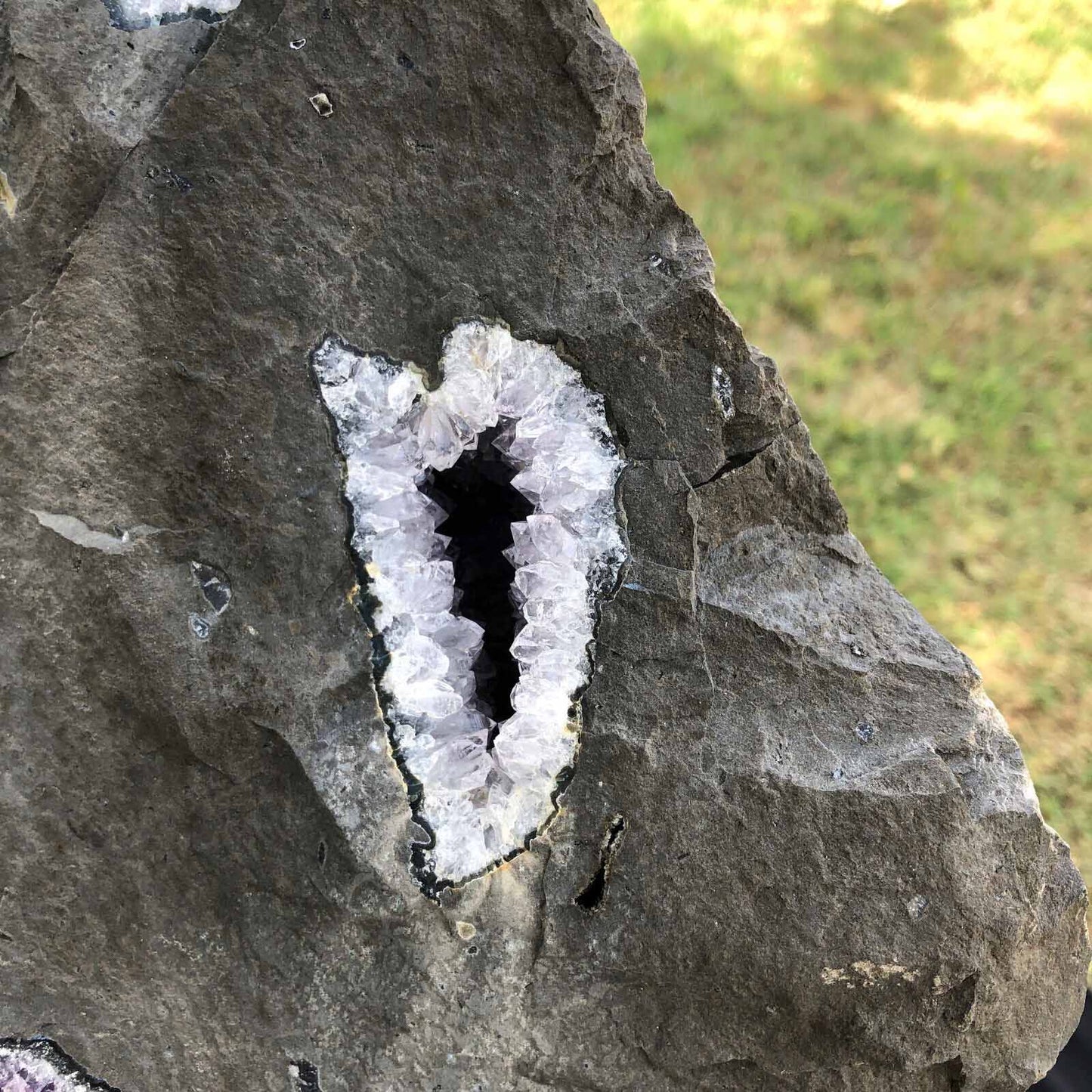 natural amethyst stone