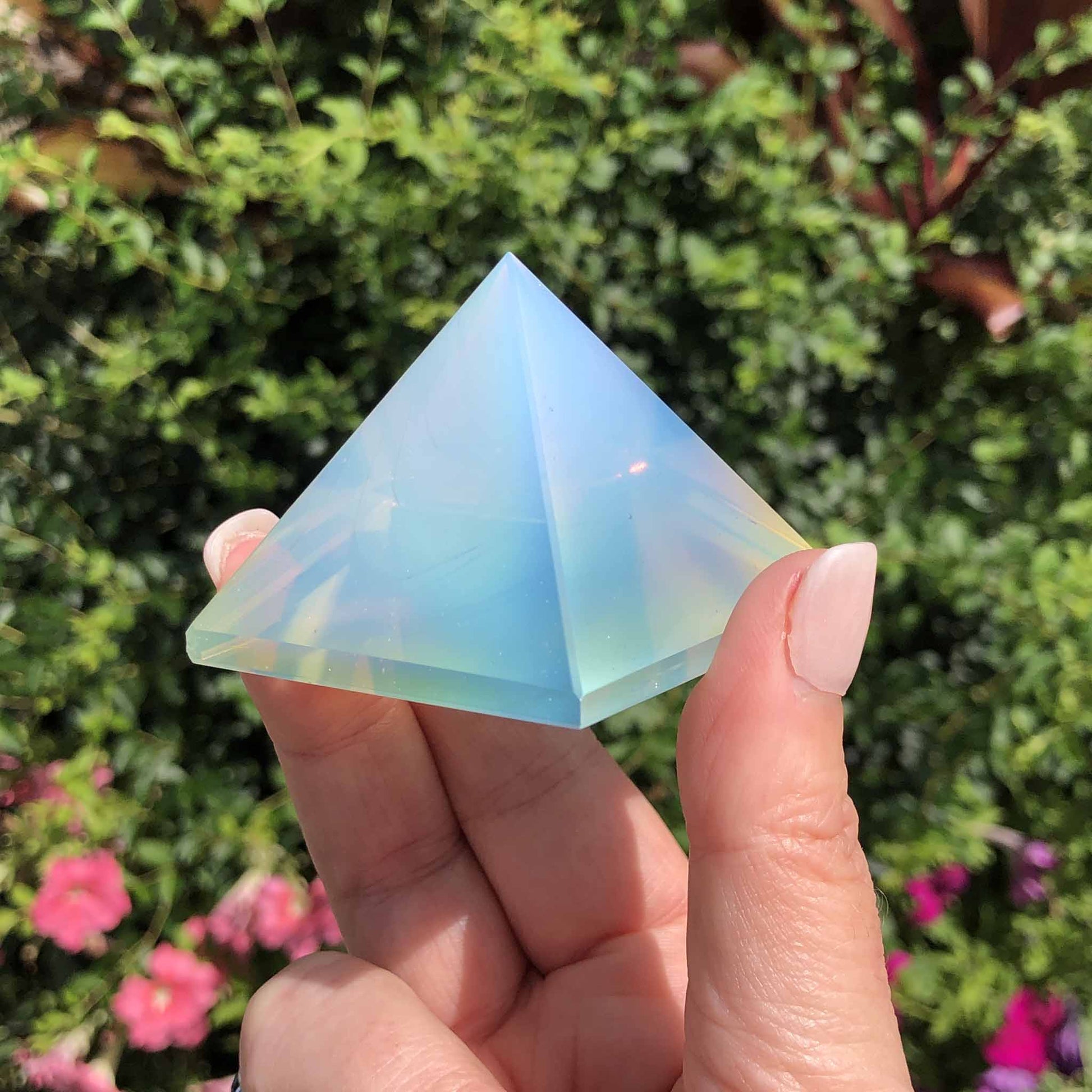 opalite-pyramid