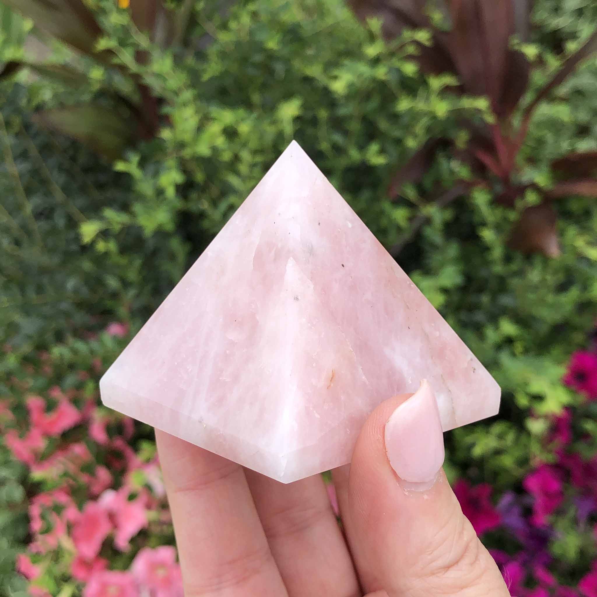 Rose Quartz Benefits: History, Meaning and Uses | Eerie Mineral Co.