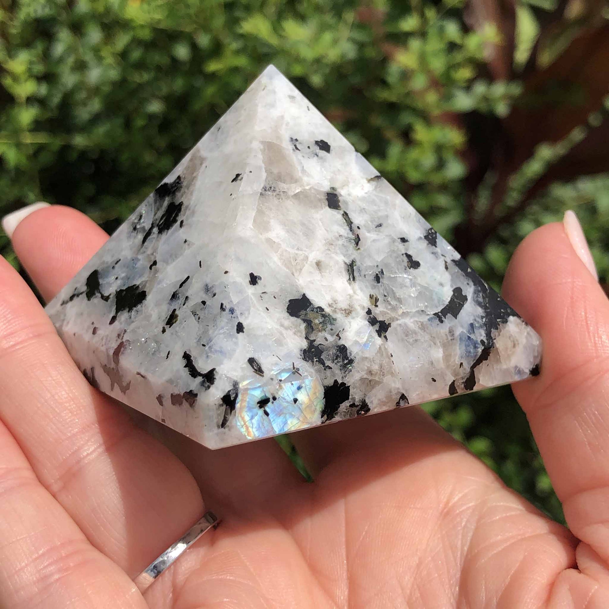 healing pyramid crystals