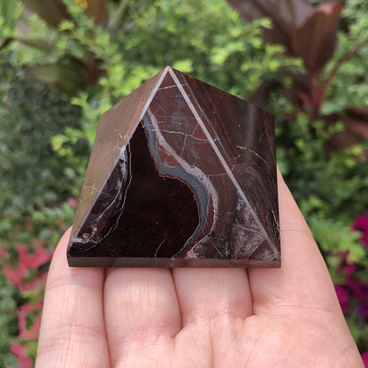 gem-pyramid