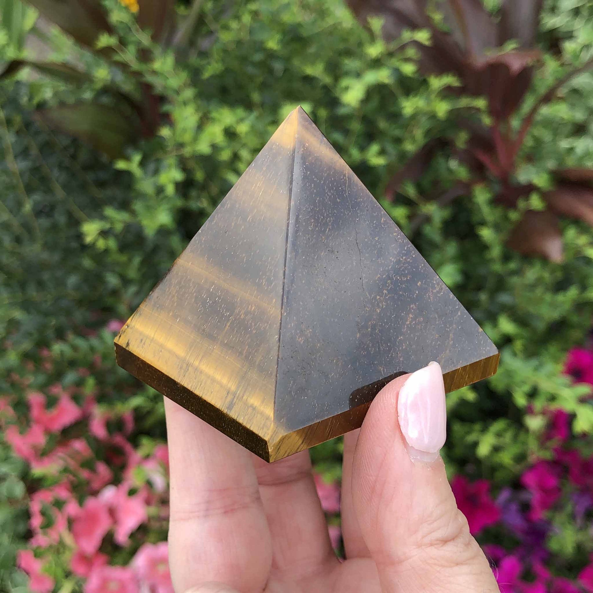 crystal-pyramid-chakra